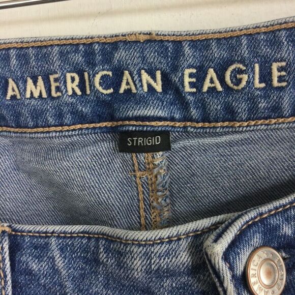 American Eagle Womens Strigid Ripped Knees Mom Denim Jeans Blue Size 14 Short - Picture 4 of 9